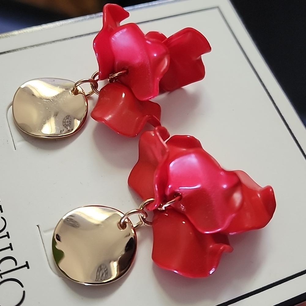 B24 Flower Earrings - Picture 4 of 9